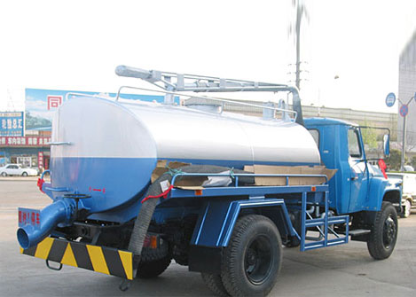 东风140<a href=http://xifenche.chengliauto.com/ target=_blank class=infotextkey>吸粪车</a>图片2