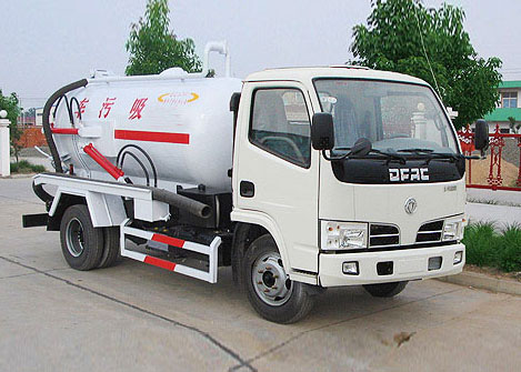 东风宽金霸<a href=http://xiwuche.chengliauto.com/ target=_blank class=infotextkey>吸污车</a>图片2