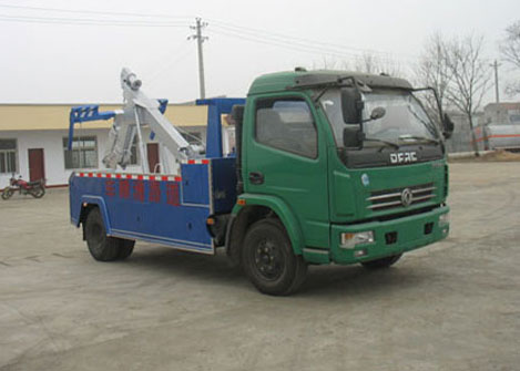 东风多利卡<a href=http://qingzhangche.chengliauto.com/ target=_blank class=infotextkey>清障车</a>图片1