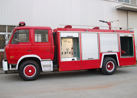东风153水罐<a href=http://xiaofangche.chengliauto.com/ target=_blank class=infotextkey>消防车</a>6吨图片1