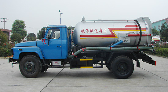 湖北程力_东风尖头真空<a href=http://xiwuche.chengliauto.com/ target=_blank class=infotextkey>吸污车</a>