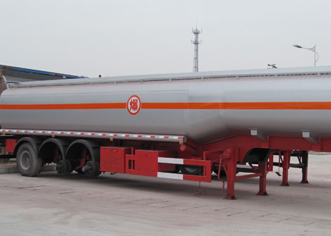 运油<a href=http://banguache.chengliauto.com/ target=_blank class=infotextkey>半挂车</a>图片2