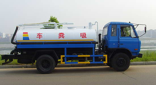 湖北程力_东风平头<a href=http://xifenche.chengliauto.com/ target=_blank class=infotextkey>吸粪车</a>