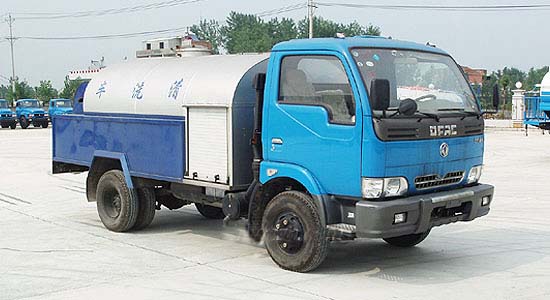 东风康霸<a href=http://gy.chengliauto.com/ target=_blank class=infotextkey>高压清洗车</a>