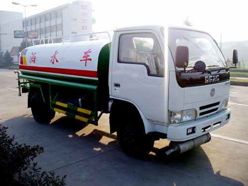 东风福瑞卡S3000洒水车CSC5052GSS3