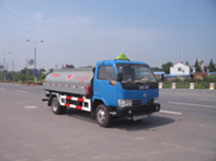 东风多利卡SM3300化工液体运输车