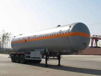 程力威三桥液氨运输<a href=http://banguache.chengliauto.com/ target=_blank class=infotextkey>半挂车</a>(45.3m3)