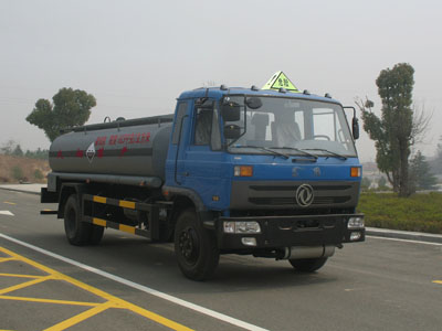 东风平头<a href=http://hg.chengliauto.com/ target=_blank class=infotextkey>化工液体运输车</a>